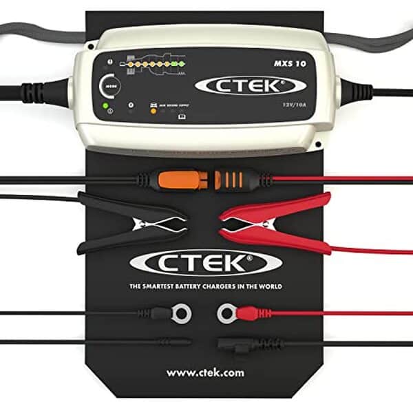 Découvrez le chargeur CTEK MXS 10 : puissance, efficacité et polyvalence au service de vos batteries. Fiabilité et innovation à l'honneur pour tous vos besoins de chargement.